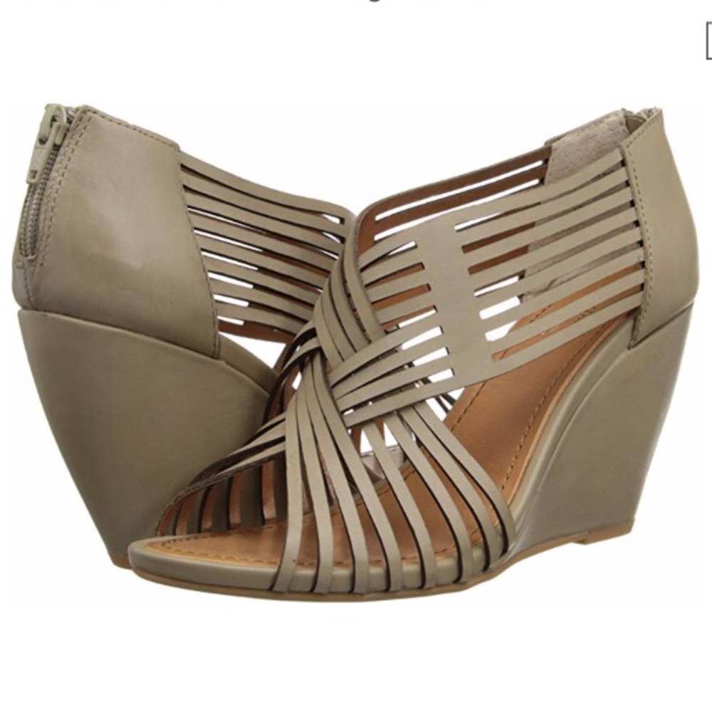 Seychelles ‘Get to Know Me’ Sandals